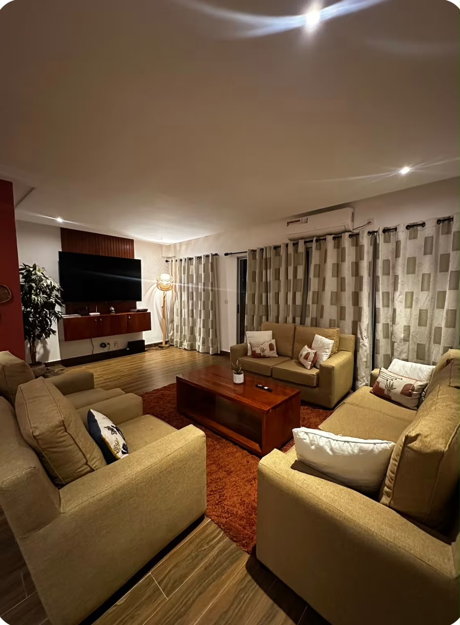 APPARTEMENT MEUBLÉ DE 2 CHAMBRES ET SALON SANITAIRES À LOUER, CITÉ MINISTÉRIELLE - CADJÈHOUN - COTONOU
