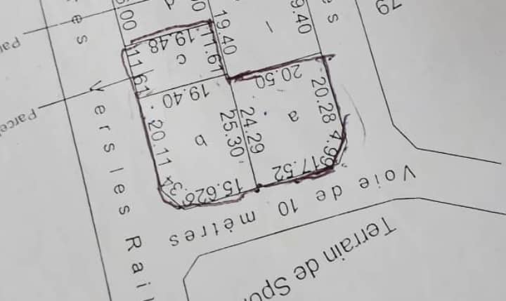 3 PARCELLES EN ANGLE DE RUE LOTIES ET RECASÉES À VENDRE, FIGNONHOU - GODOMEY MAGASIN - CALAVI